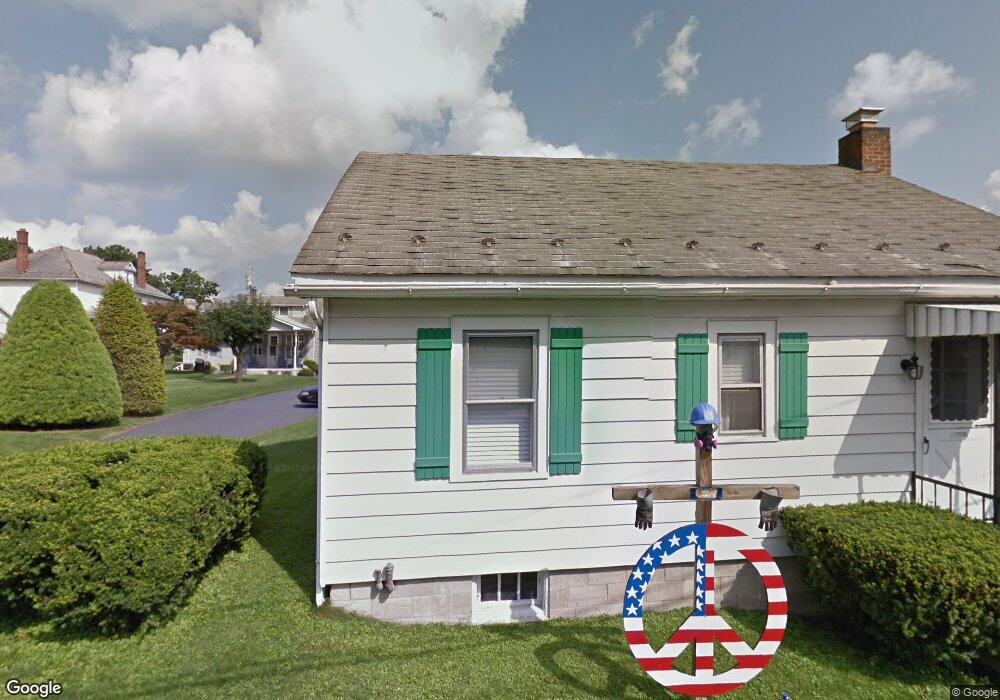 135 S Elm St, Nazareth, PA 18064 - photo 1