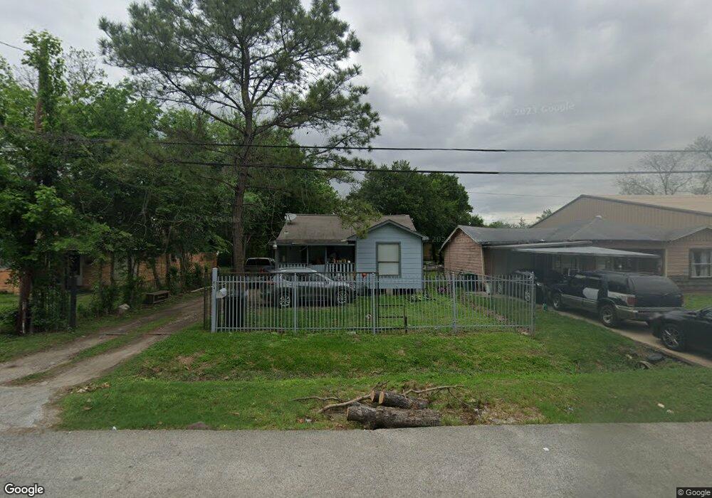 824 Dillard St, Houston, TX 77091 - photo 1