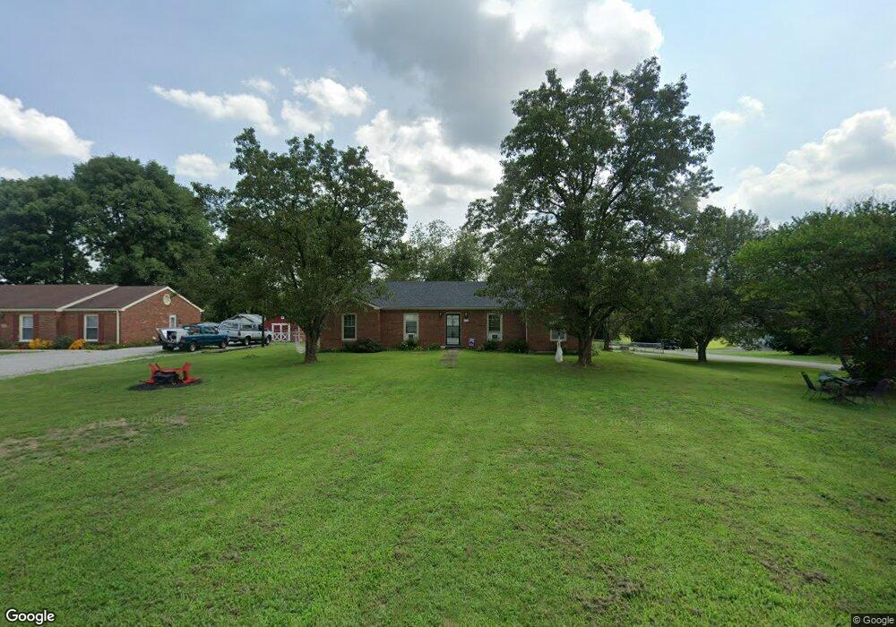 390 Longview St, Harrodsburg, KY 40330 - photo 1