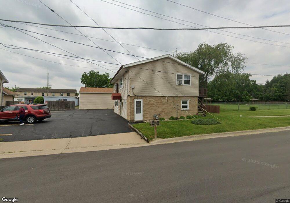 513 Michael Dr, Morris, IL 60450 - photo 1