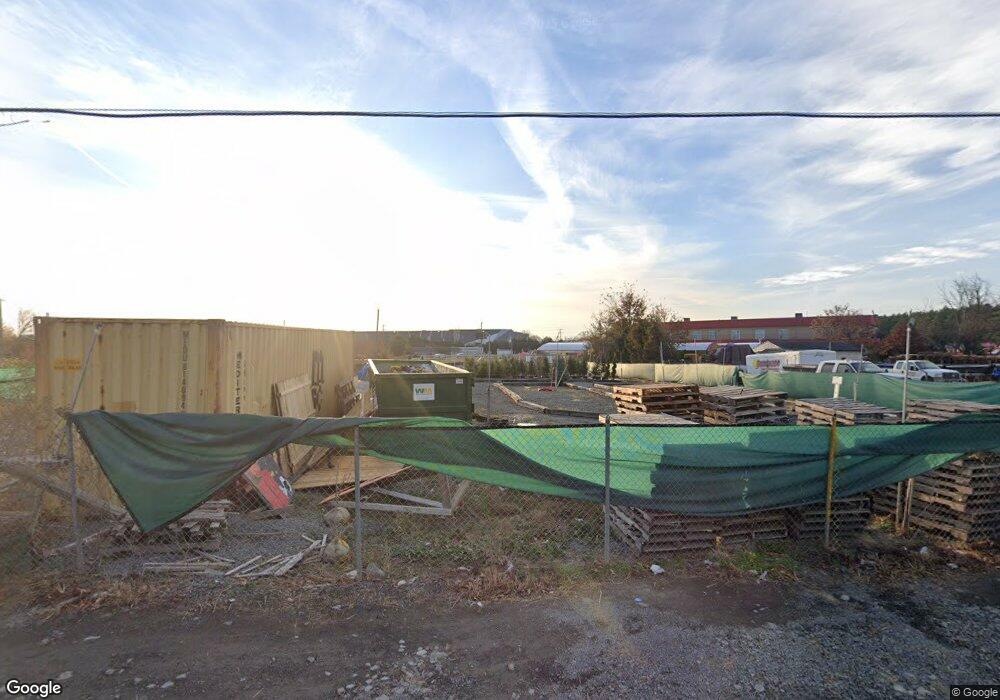 25557 Vance Rd, Chantilly, VA 20152 - photo 1