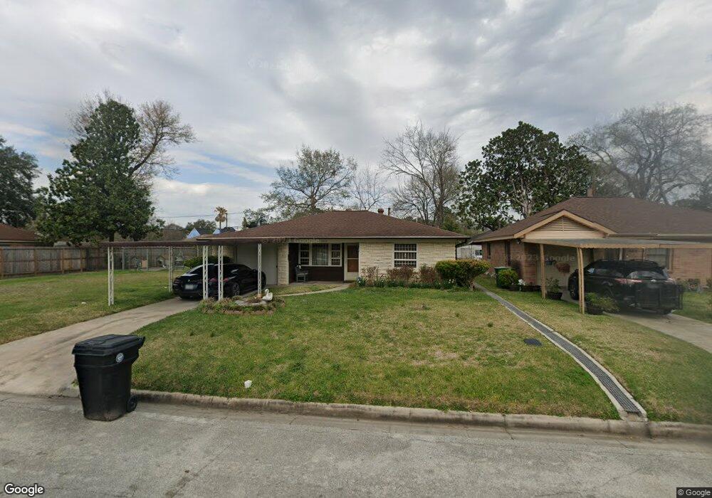 303 Graceland St, Houston, TX 77009 - photo 1
