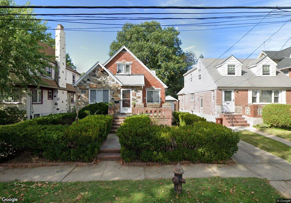 4710 159th St, Flushing, NY 11358 - photo 1