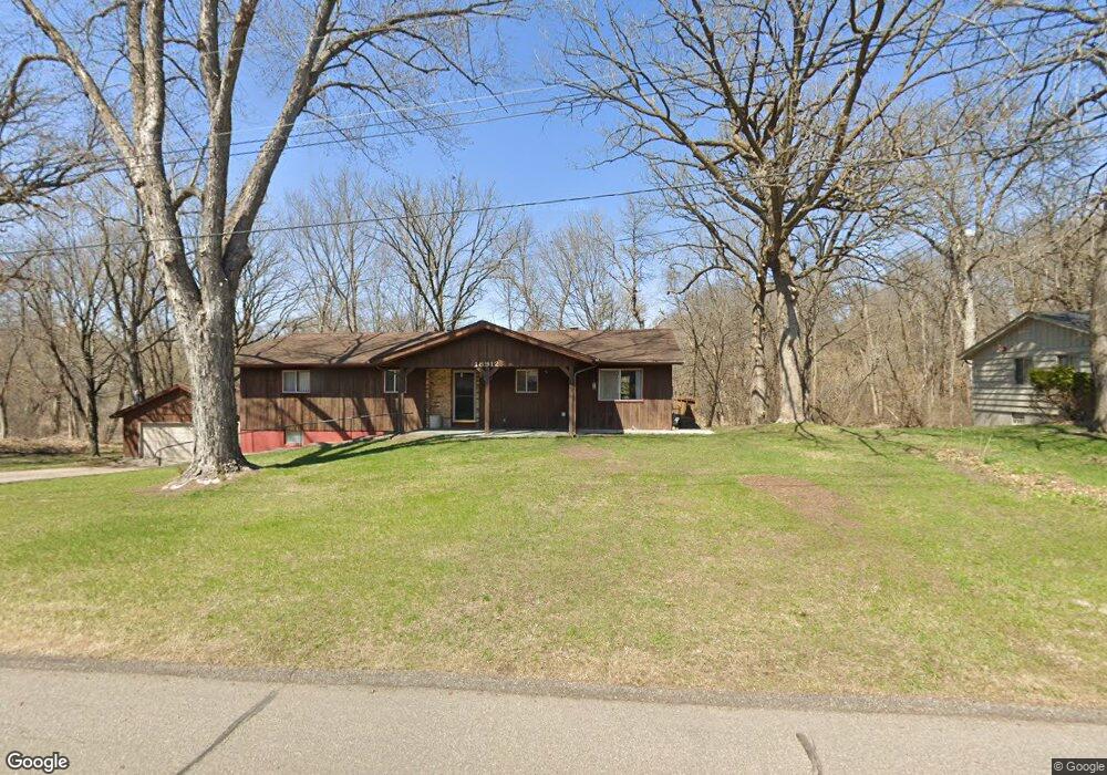 18912 Hanus Rd, Minnetonka, MN 55345 - photo 1