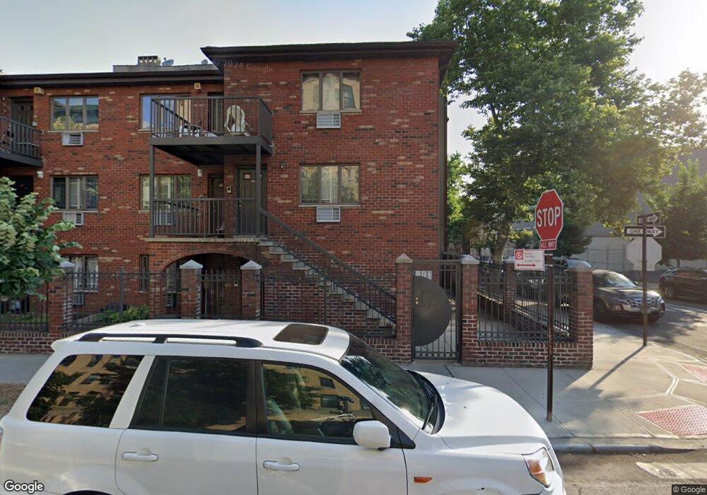 635 E 188th St, Bronx, NY 10458 - photo 1