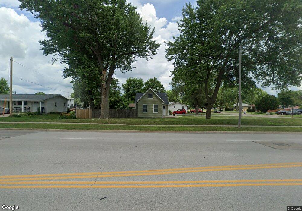 3522 W Locust St, Davenport, IA 52804 - photo 1