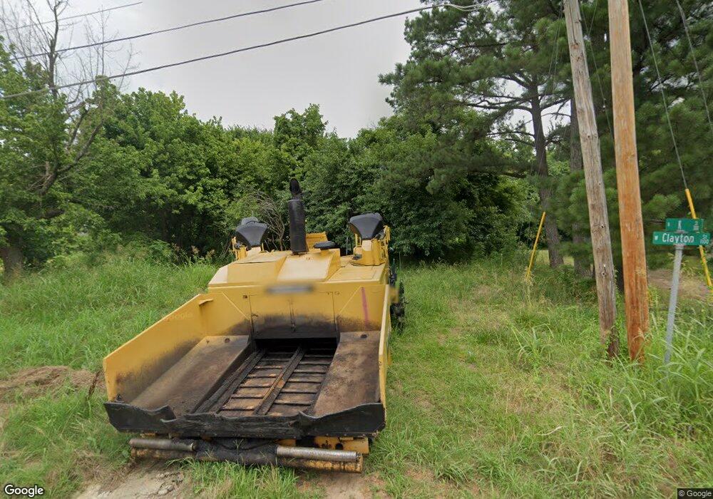 1102 W Clayton St, Hugo, OK 74743 - photo 1