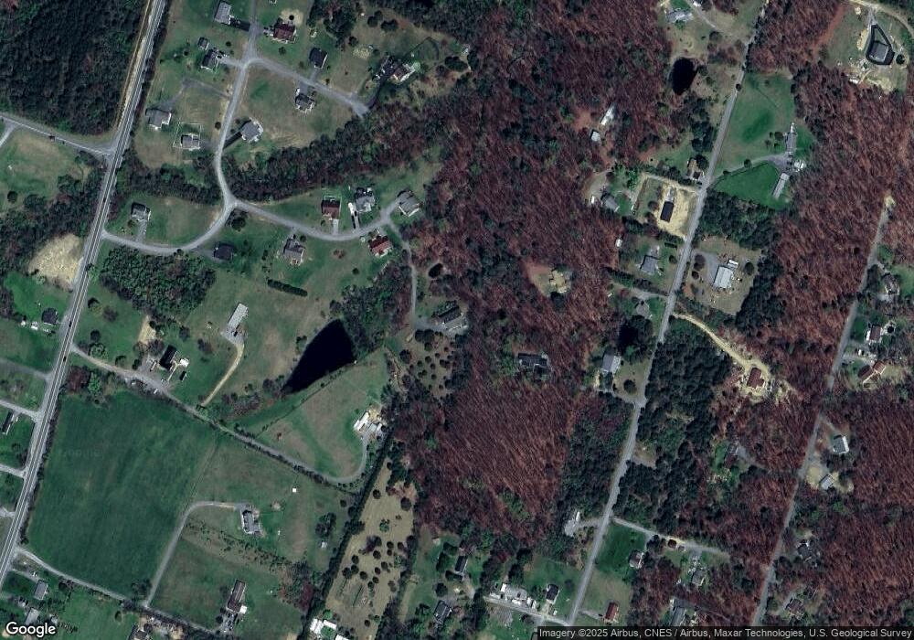 110 Willie Mayes Ct, Berkeley Springs, WV 25411 - photo 1