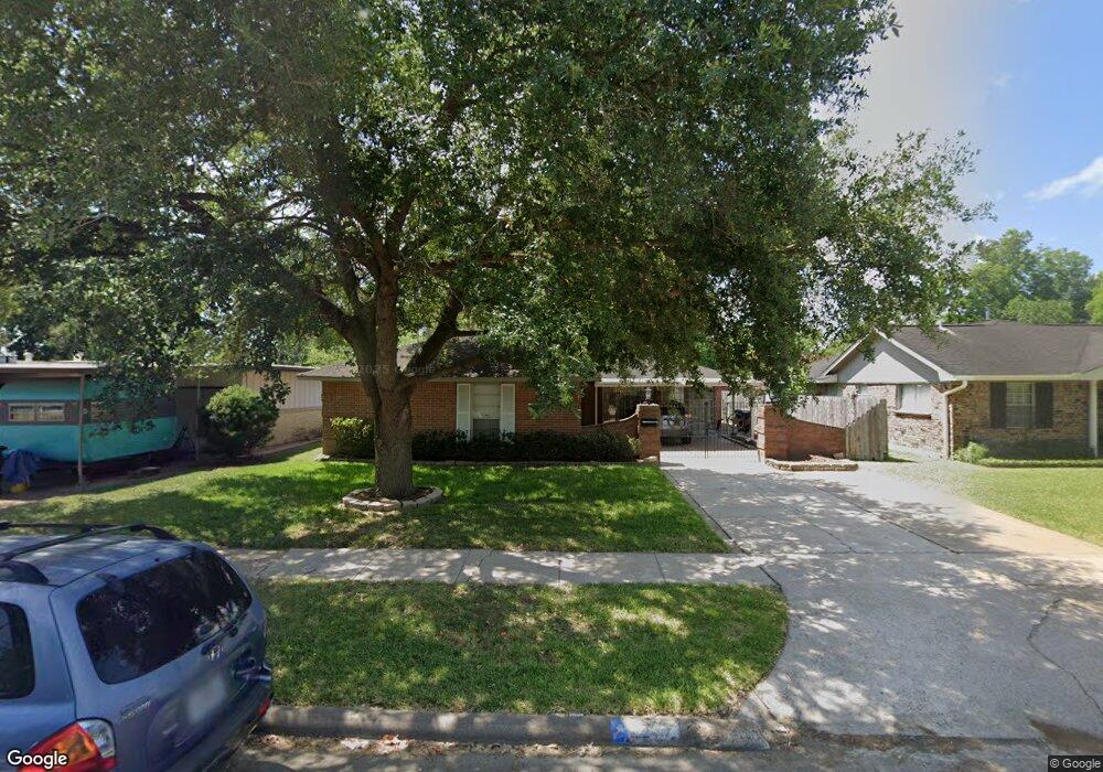 9762 Rambling Trail, Houston, TX 77089 - photo 1