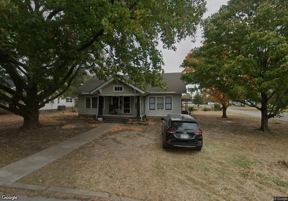 301 W Cherokee St, Okmulgee, OK 74447 - photo 1