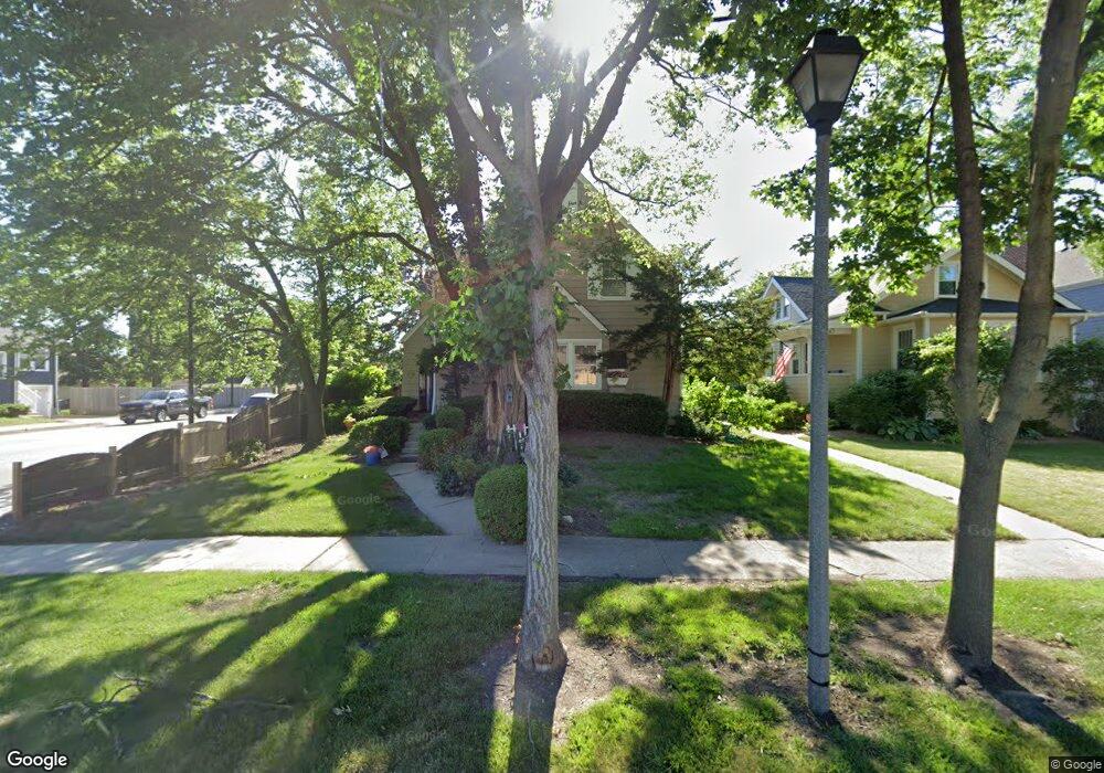 174 N Maple Ave, Elmhurst, IL 60126 - photo 1