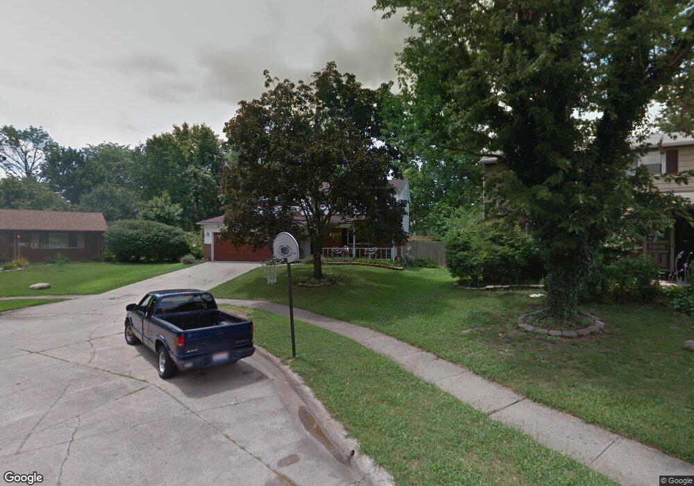 6605 Barrett Ln, Columbus, OH 43229 - photo 1