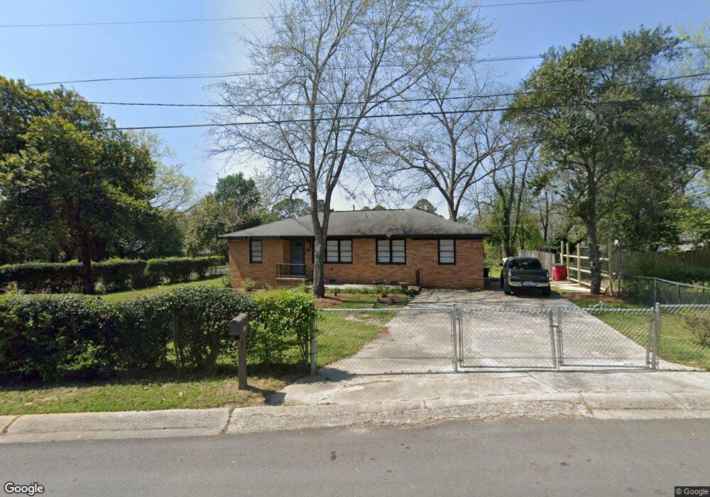 1205 Sherbrooke Dr, Macon, GA 31204 - photo 1