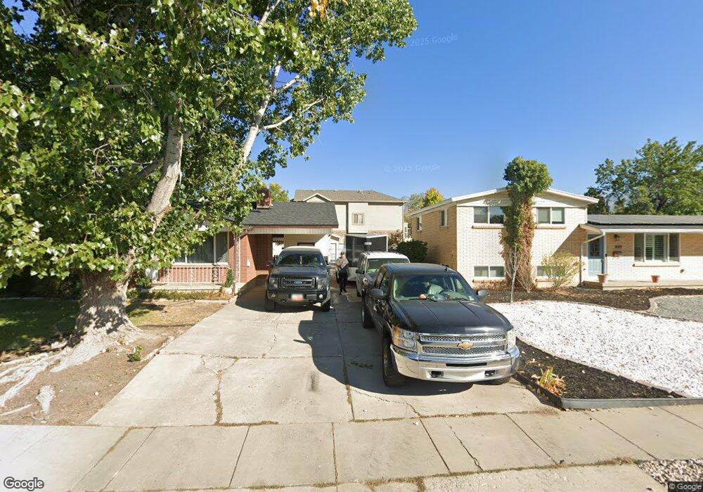 254 E Twin Bridges Ln, Midvale, UT 84047 - photo 1