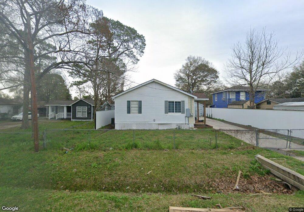 10112 Donald Dr, Houston, TX 77076 - photo 1