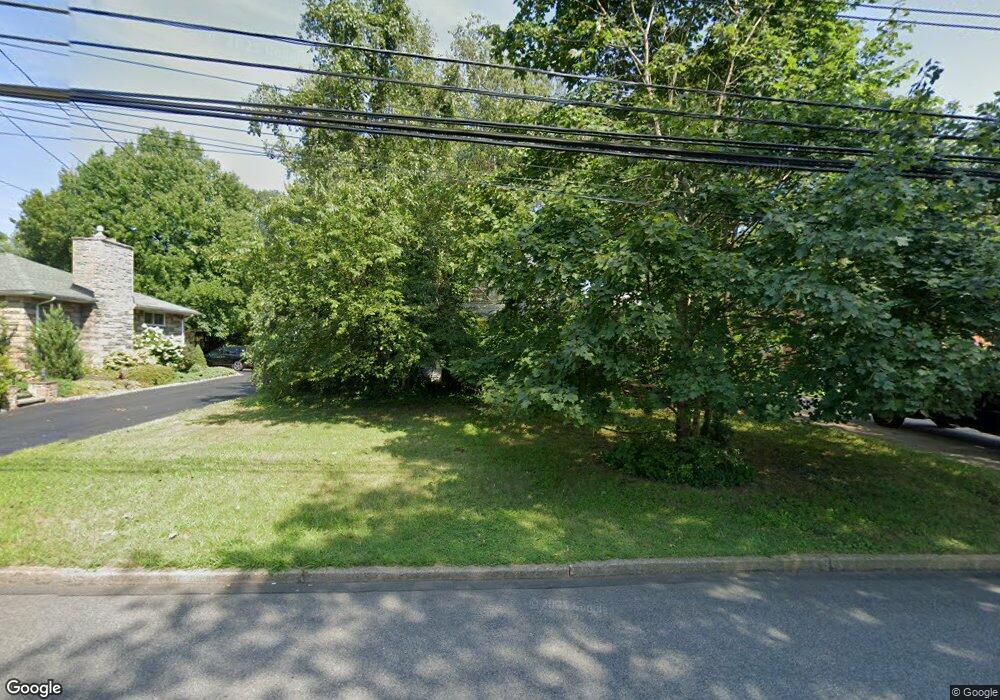 912 Milmont Ave, Swarthmore, PA 19081 - photo 1