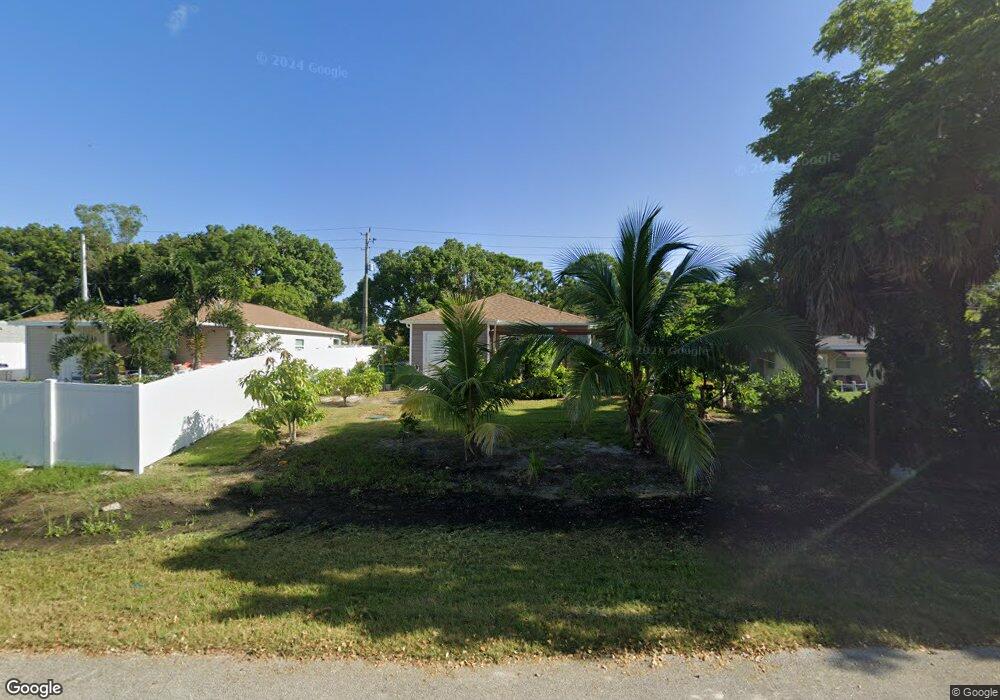 1132 Solana Rd, Naples, FL 34103 - photo 1