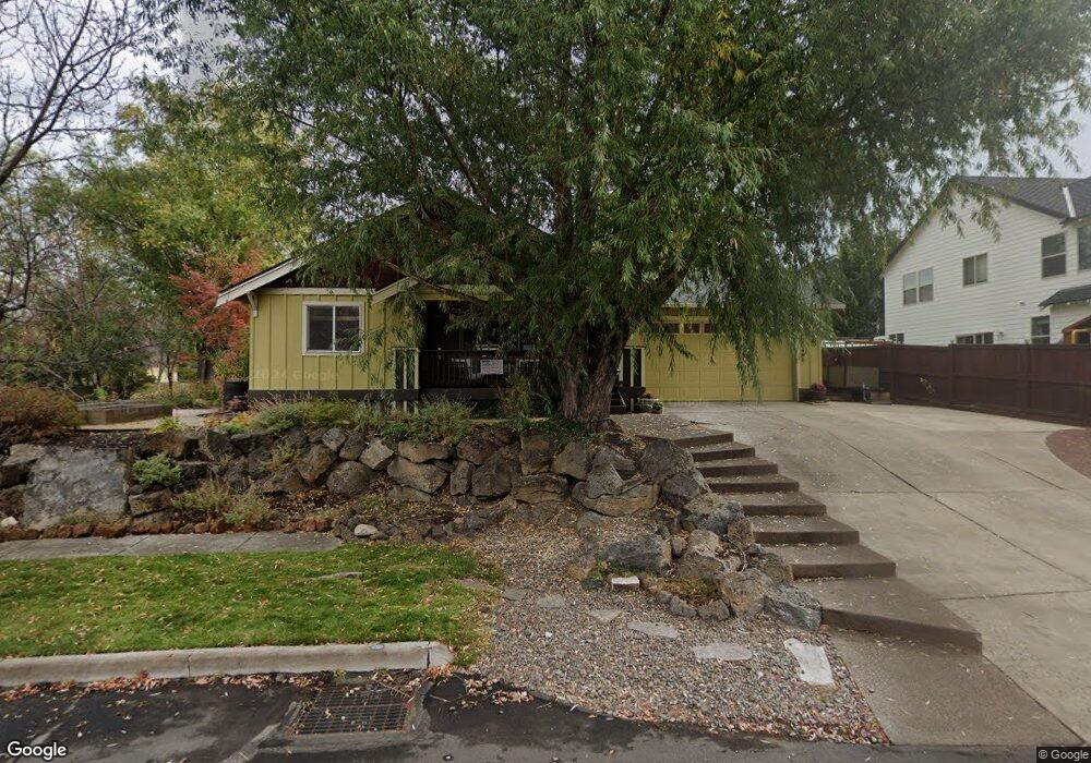 63496 Stacy Ln, Bend, OR 97701 - photo 1