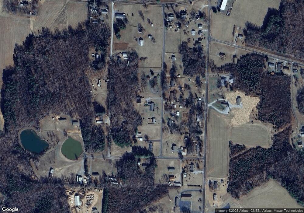 1208 Rockingham Dr, Reidsville, NC 27320 - photo 1