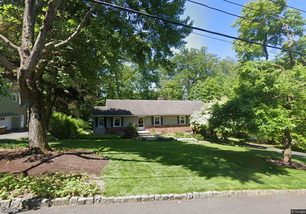 42 Stone Ridge Rd, Summit, NJ 07901 - photo 1
