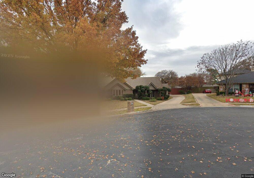 208 Pheasant Ct, Bedford, TX 76021 - photo 1