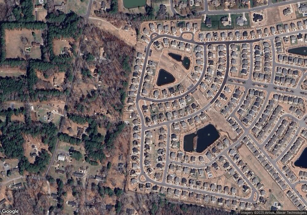 1927 Briton Ln, Chesapeake, VA 23322 - photo 1