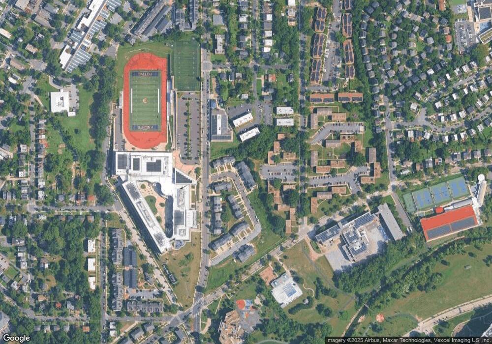 416 Woodcrest Dr unit B, Washington, DC 20032 - photo 1