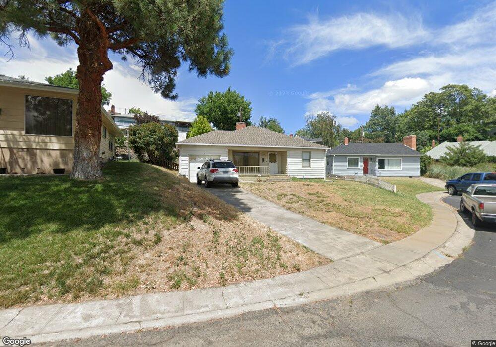 664 NW 7th St, Pendleton, OR 97801 - photo 1