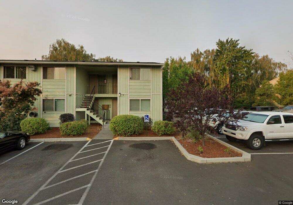 1016 W 8th Place, the Dalles, OR 97058 - photo 1