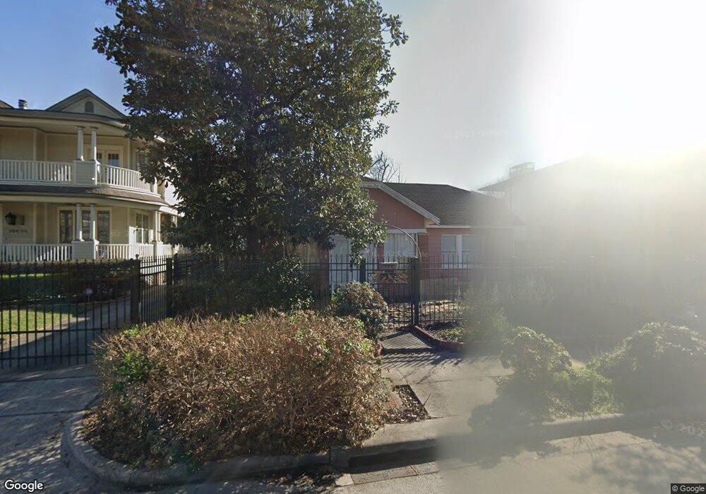 702 1/2 E 19th St, Houston, TX 77008 - photo 1