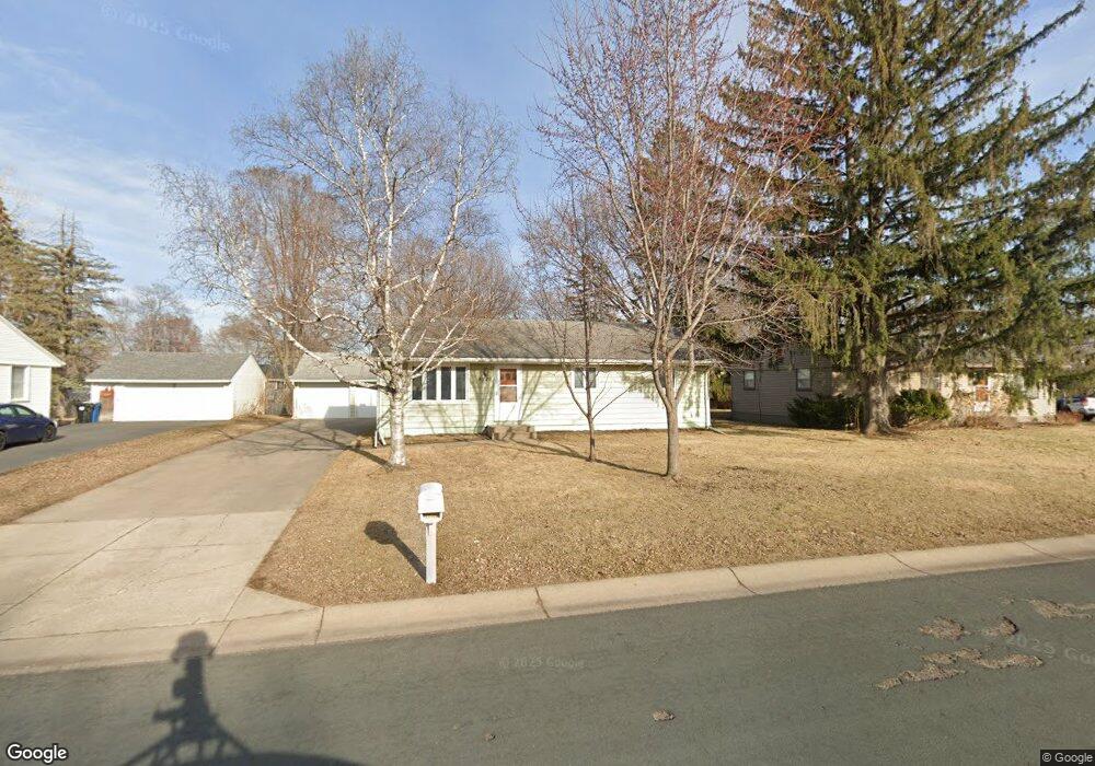 9526 Pilgrim Ln N, Maple Grove, MN 55369 - photo 1