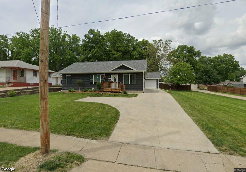 2944 E Douglas Ave, Des Moines, IA 50317 - photo 1