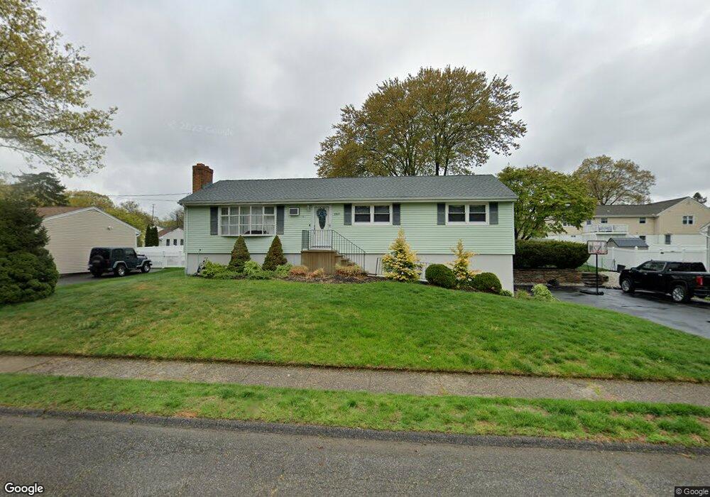 280 Goldbach Dr, Stratford, CT 06614 - photo 1