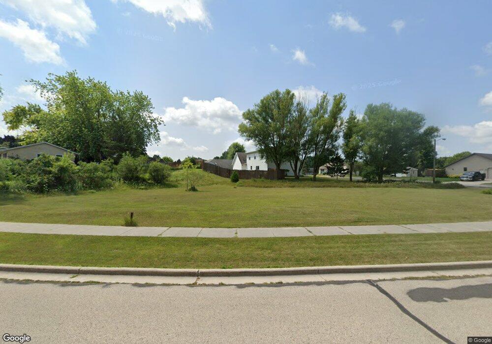 1051 Milan Dr unit 1061, Kewaskum, WI 53040 - photo 1