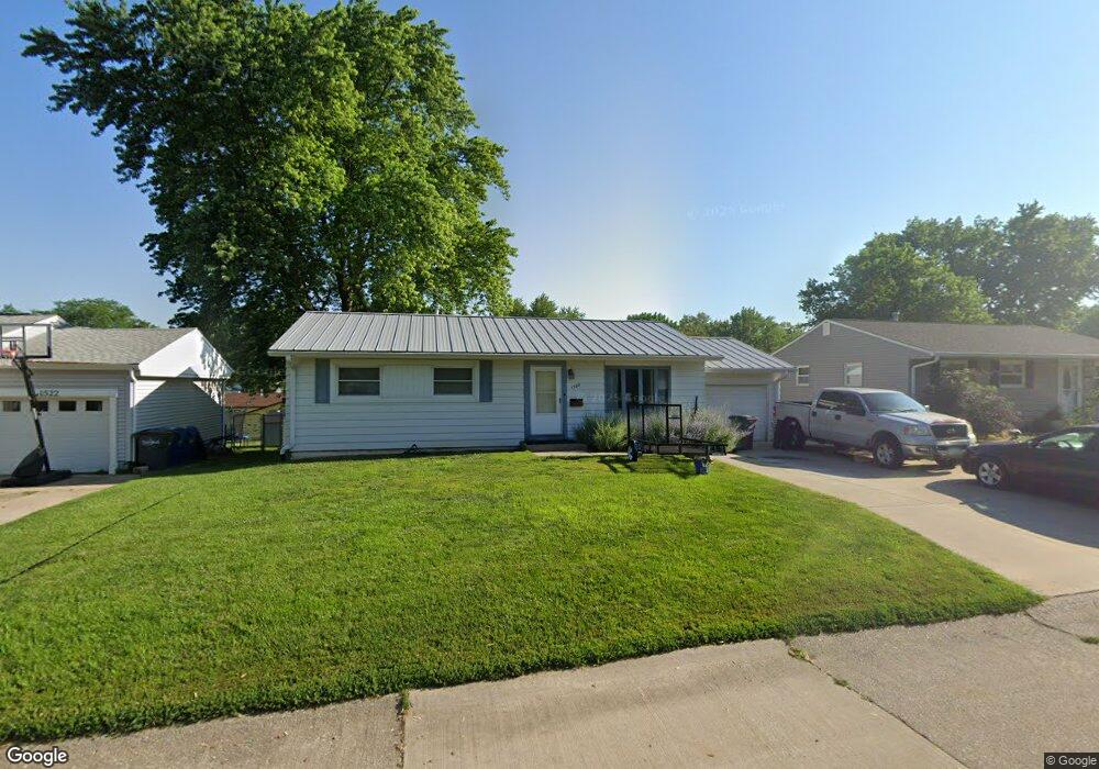 1528 Cherry Hills Rd, Bettendorf, IA 52722 - photo 1