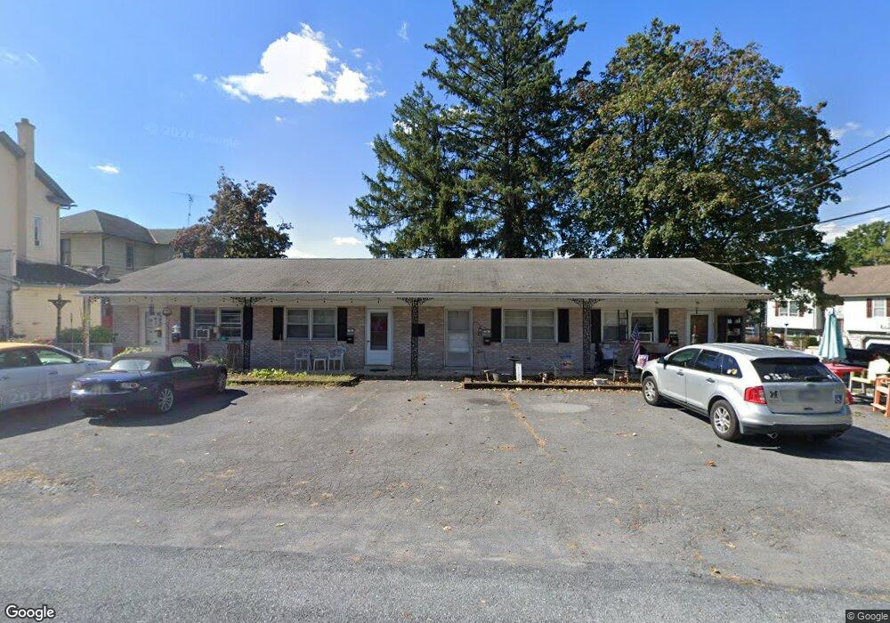 2 Chestnut St, Mount Joy, PA 17552 - photo 1