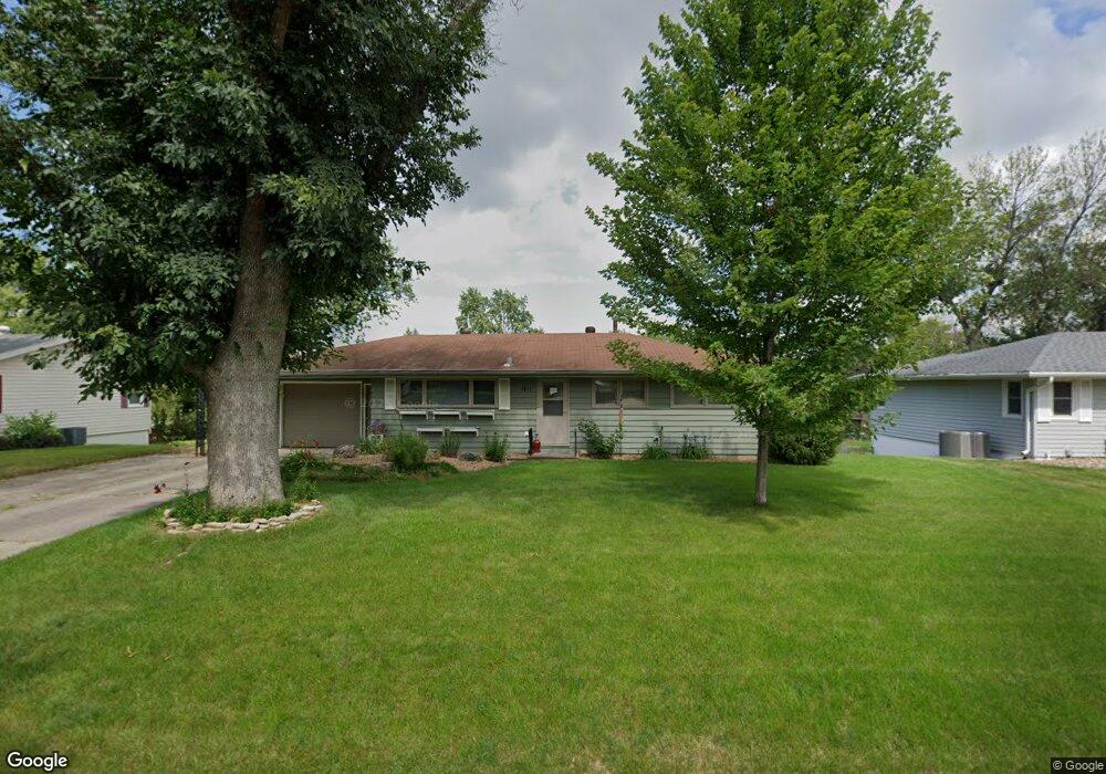 1011 Maplehill Dr, Albert Lea, MN 56007 - photo 1