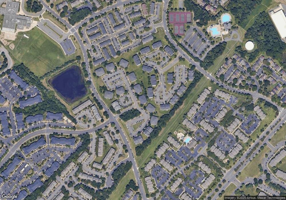 8099 Lacy Dr unit 202, Manassas, VA 20109 - photo 1