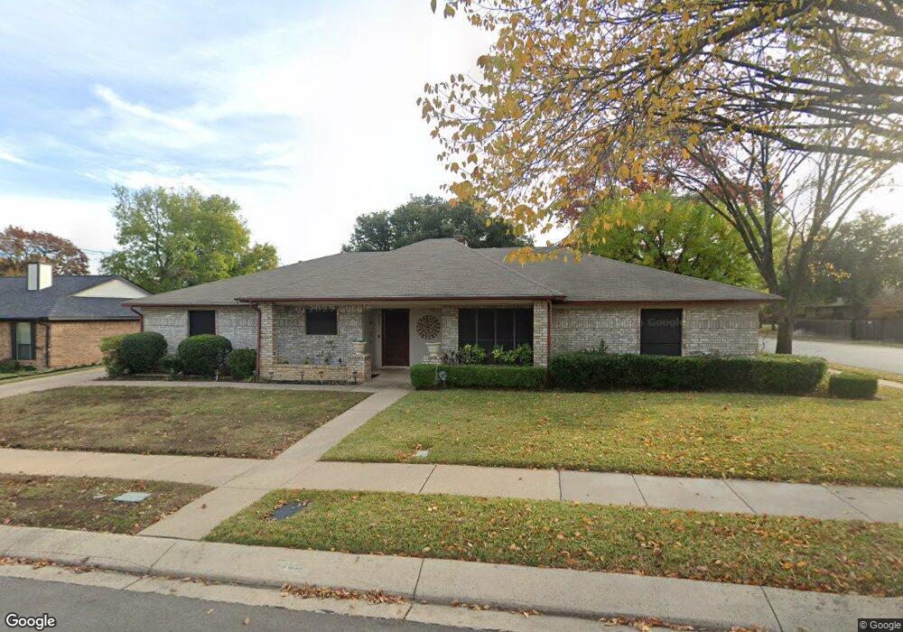 2600 Oakmont Ct, Bedford, TX 76022 - photo 1