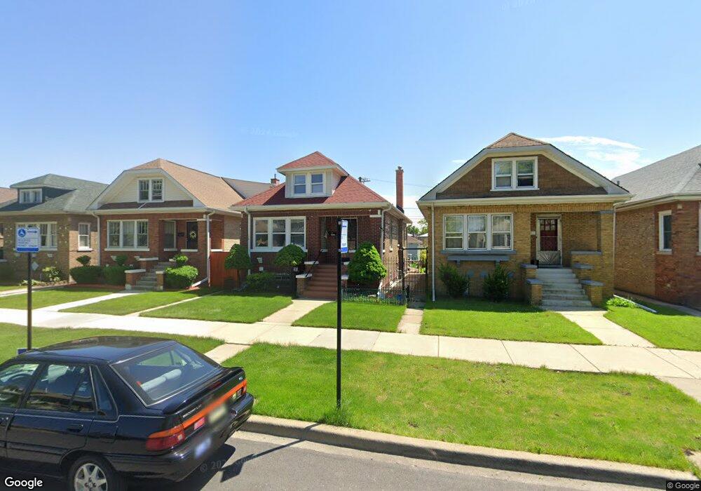 5715 W Melrose St, Chicago, IL 60634 - photo 1