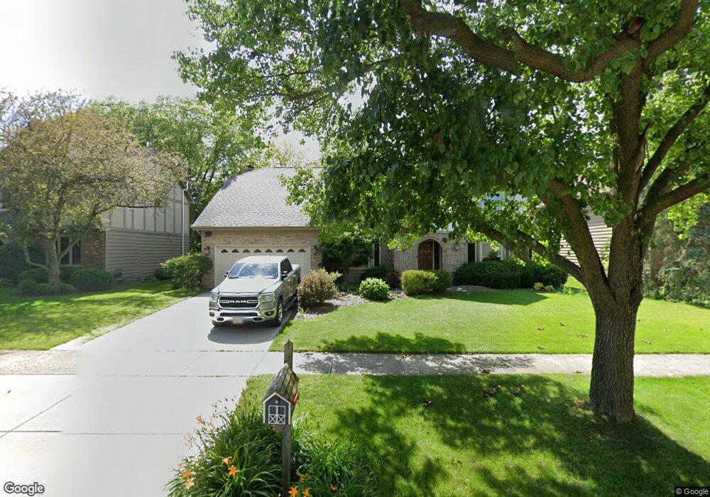 722 Torrington Dr, Naperville, IL 60565 - photo 1