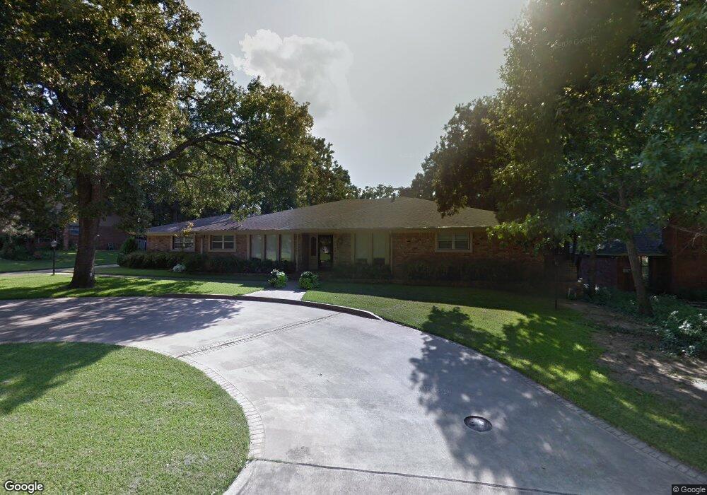 919 Hickory Ln, Ardmore, OK 73401 - photo 1