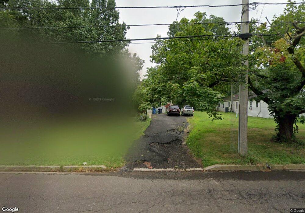 2411 W Walnut St, Colmar, PA 18915 - photo 1