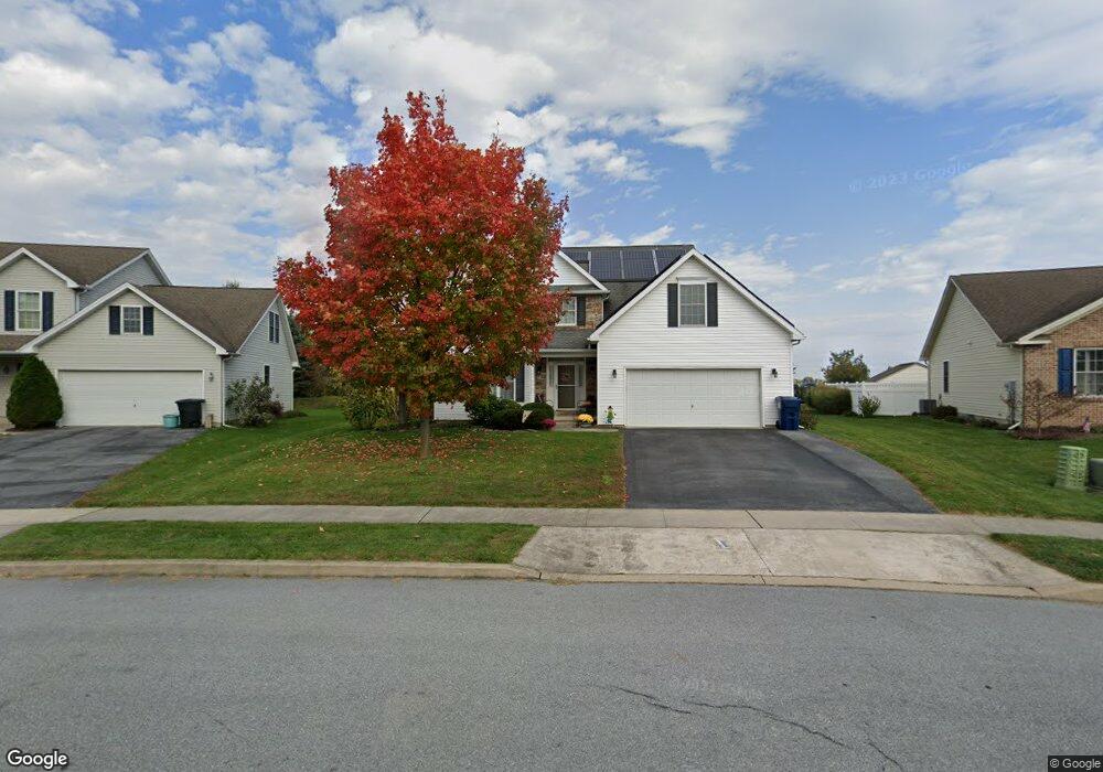 353 Fencepost Ln, Palmyra, PA 17078 - photo 1