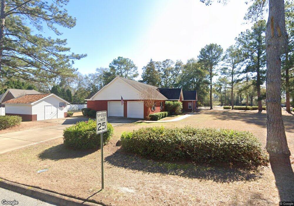 111 Clark Hill Dr, Eufaula, AL 36027 - photo 1