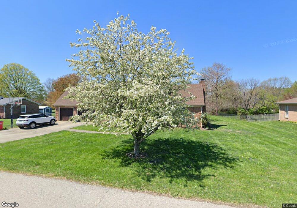 825 Hickman Hill Rd, Frankfort, KY 40601 - photo 1