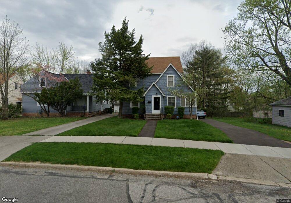 20811 Gardenview Dr, Maple Heights, OH 44137 - photo 1