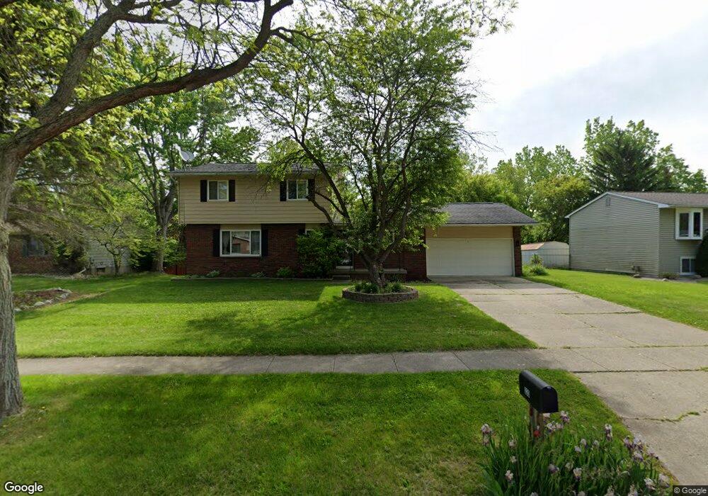 333 Windy Bluff, Flushing, MI 48433 - photo 1