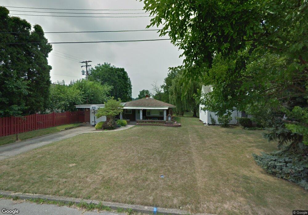 369 Overlook Blvd, Struthers, OH 44471 - photo 1