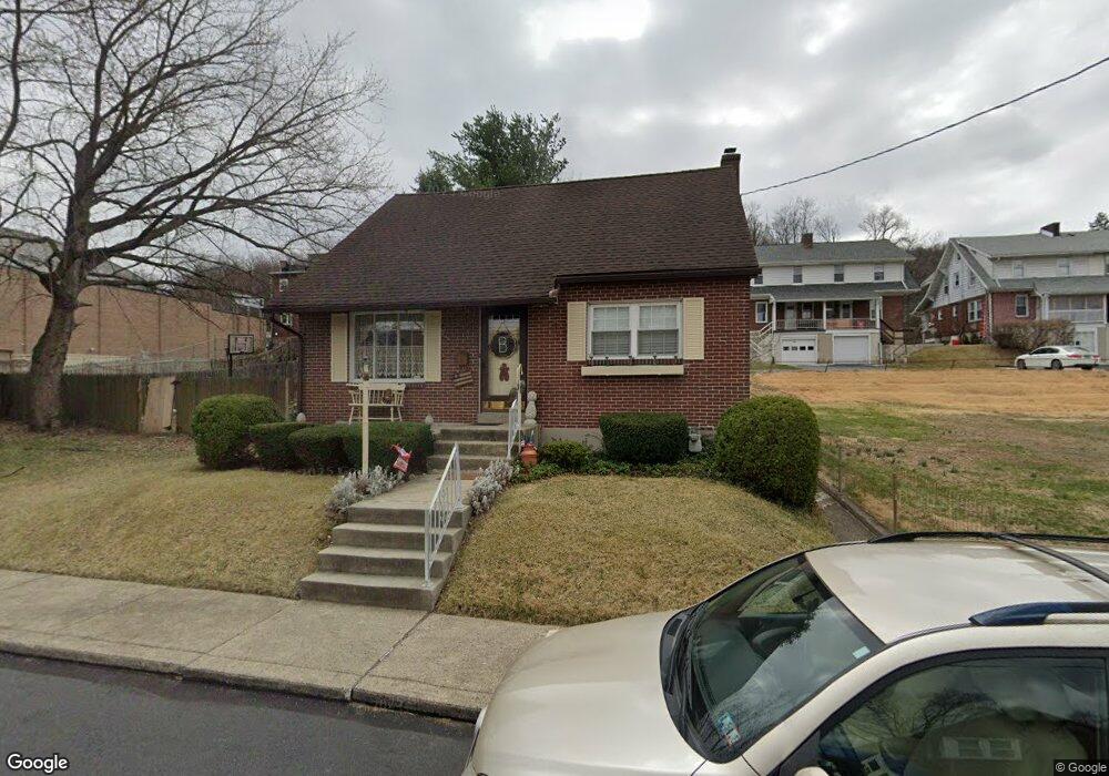2704 Grant St, Reading, PA 19606 - photo 1